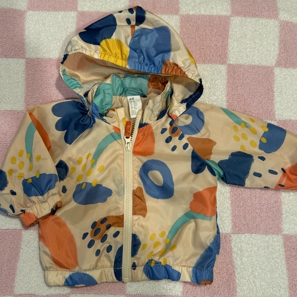 H&M Hooded Rain/Wind Coat - Picture 2 of 6